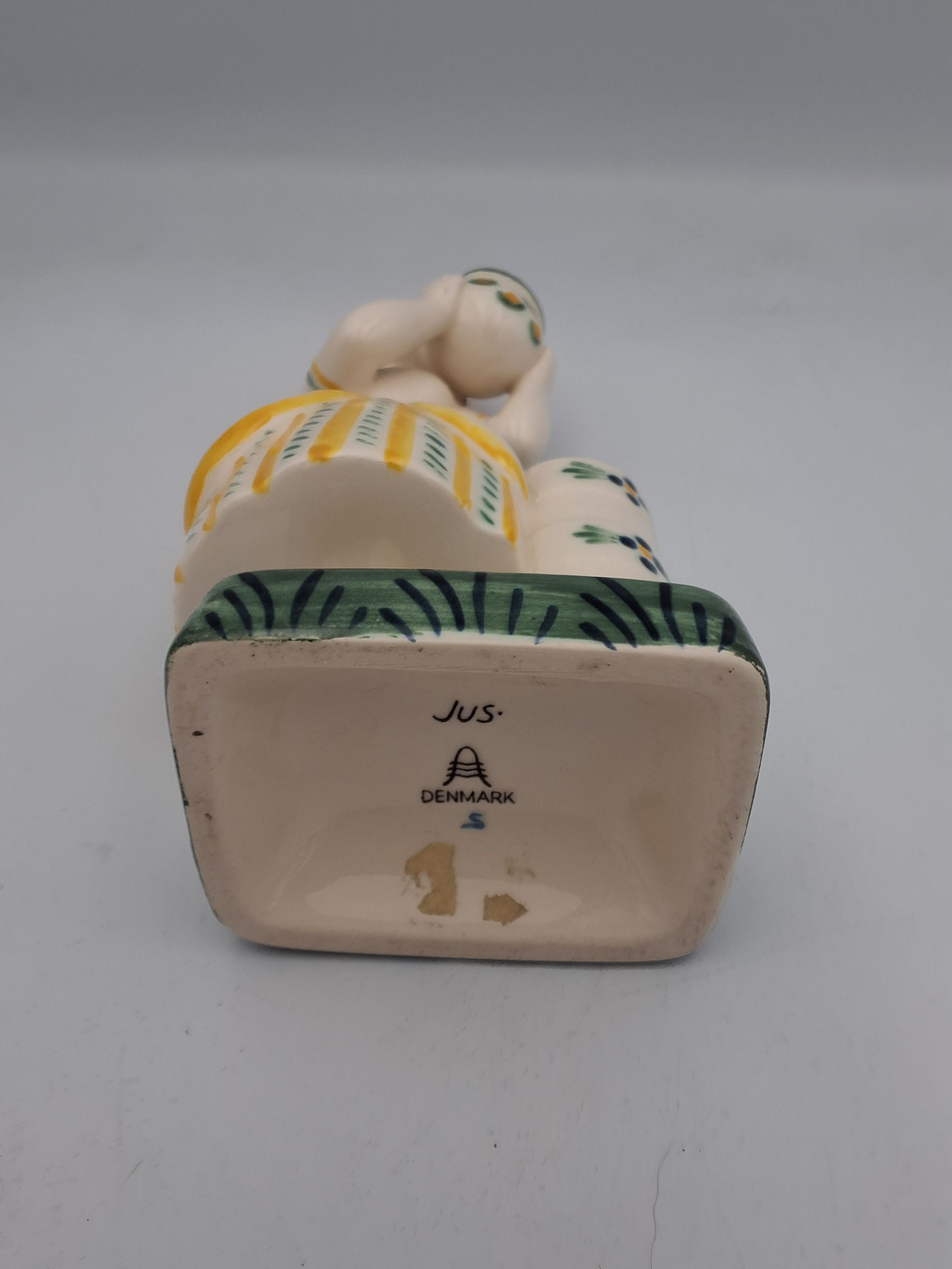Prinsessen med gryden, Aluminia fajance figur